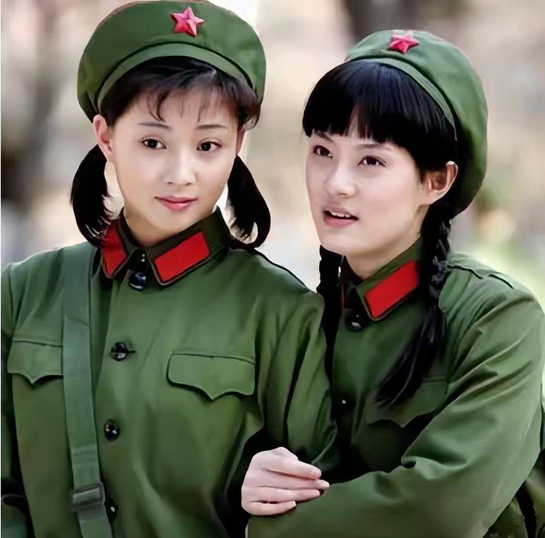 当兵那些事：那个时候的女兵，不是通信兵就是卫生兵。一些当兵的小伙子经常装病赖在卫