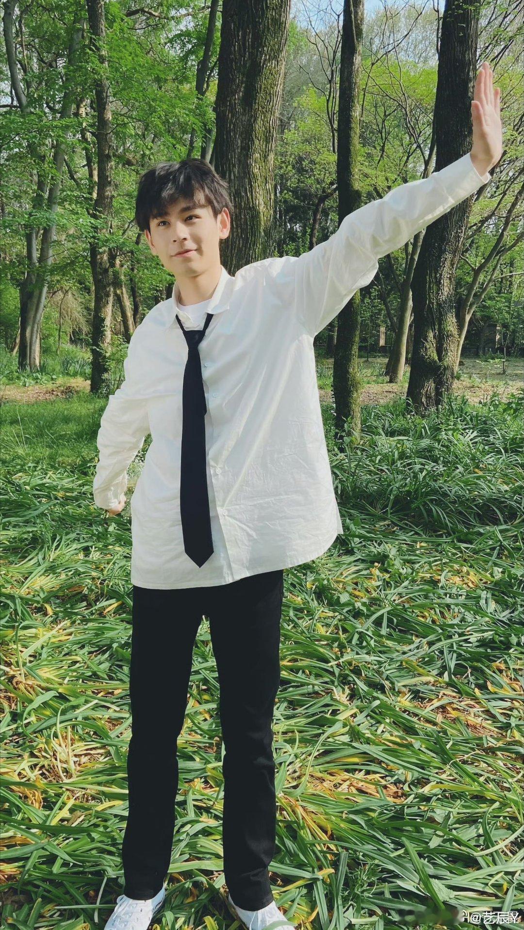 无畏NoFear 🍑心光自为引多远都无畏 世上繁华种种，唯有你无可替代