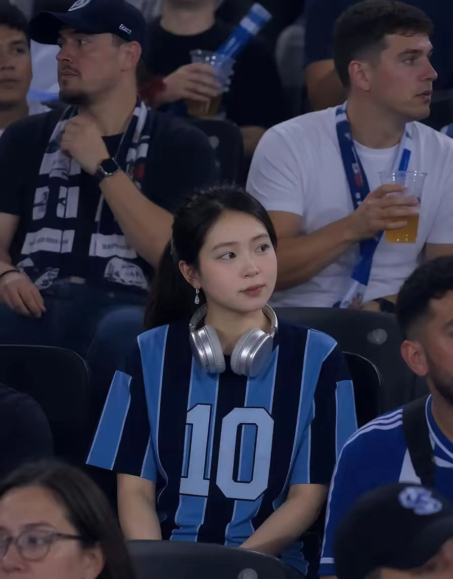 ONG!世界杯被拍到赛场观赛照！！！⚽xhs有点东西！足不出户，体验球迷看球快乐