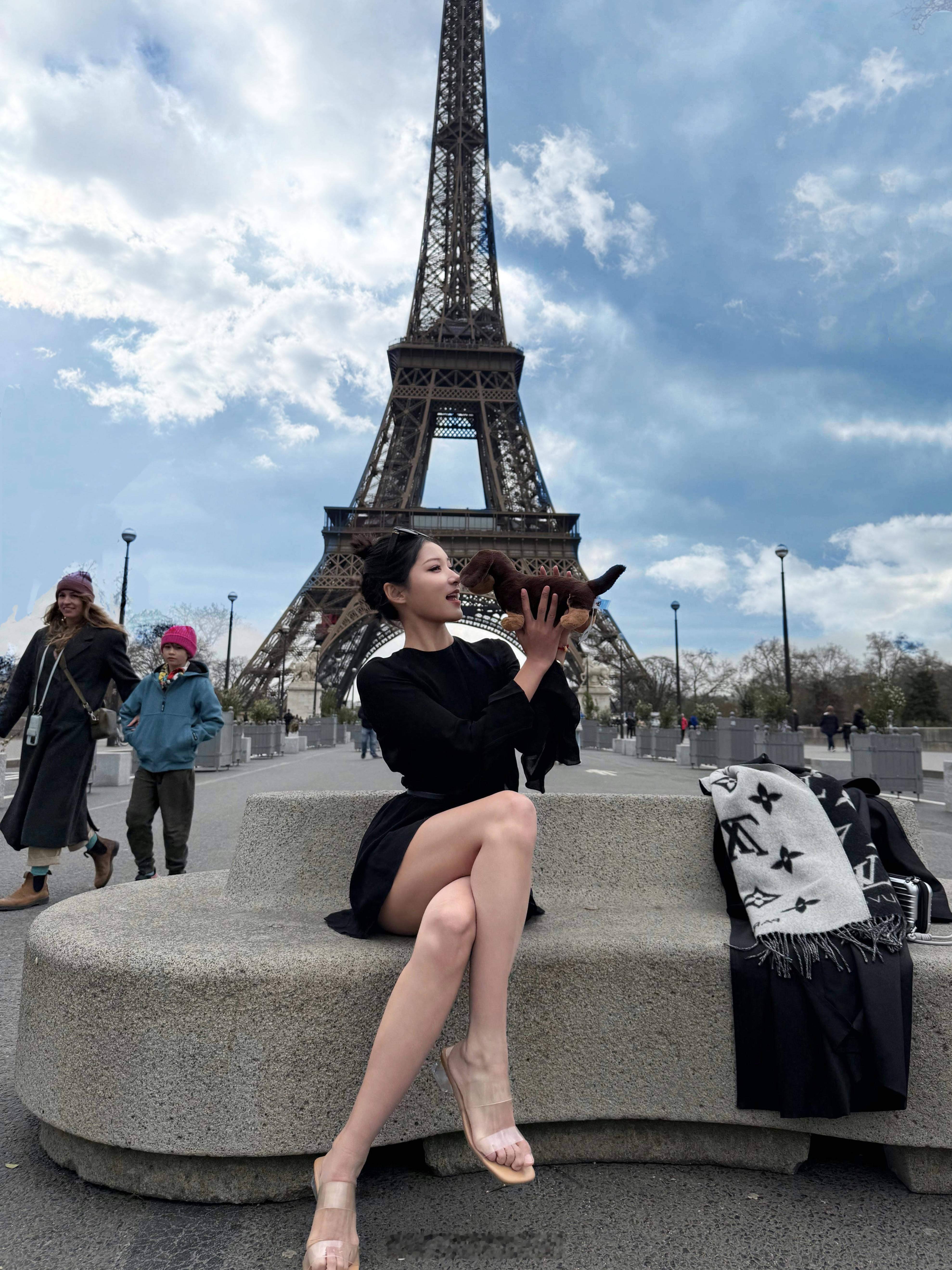 浪漫的不是铁塔本身🗼埃菲尔铁塔巴黎法国  ​​​