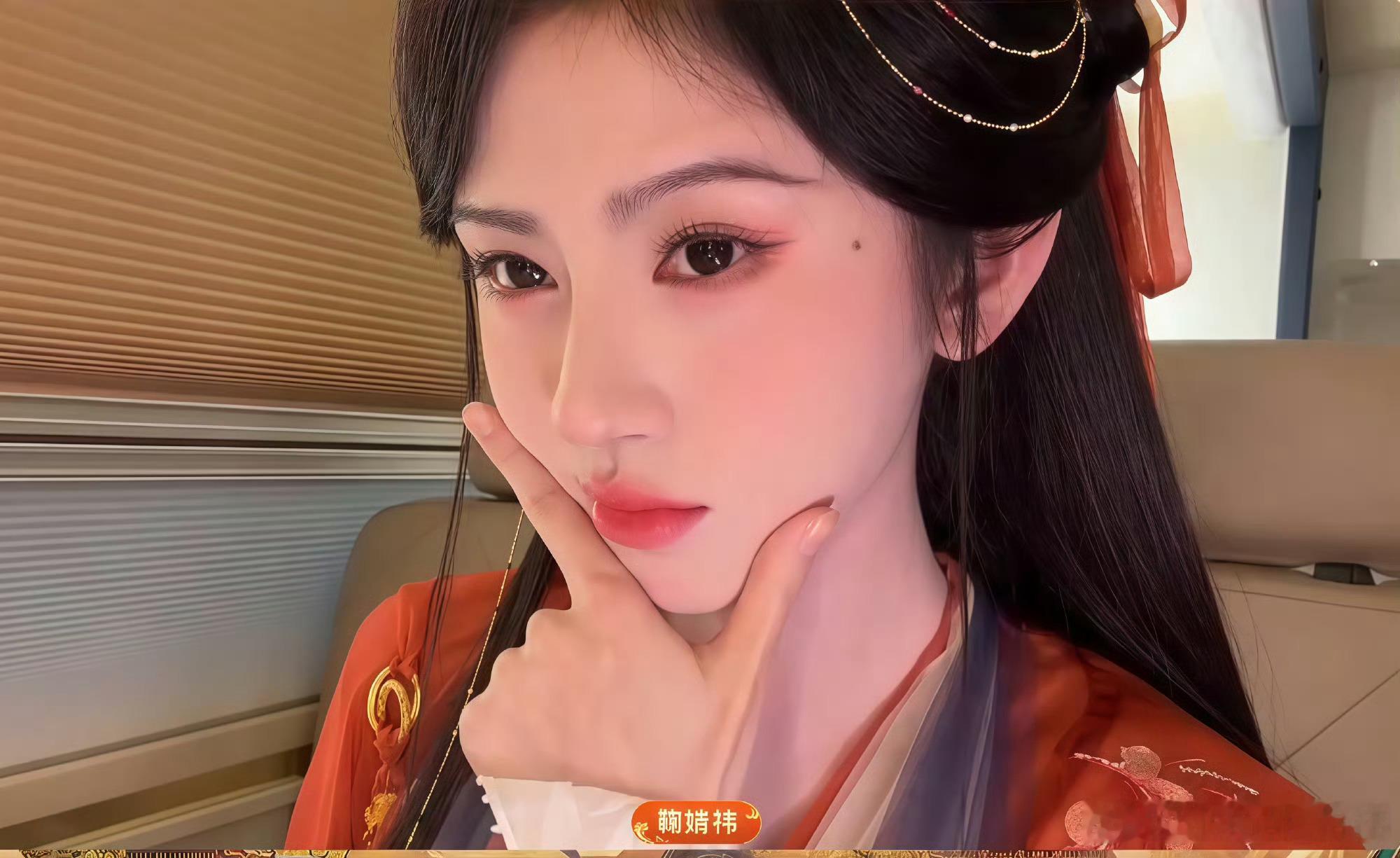 鞠婧祎好萌小猪✋🐷🤚 