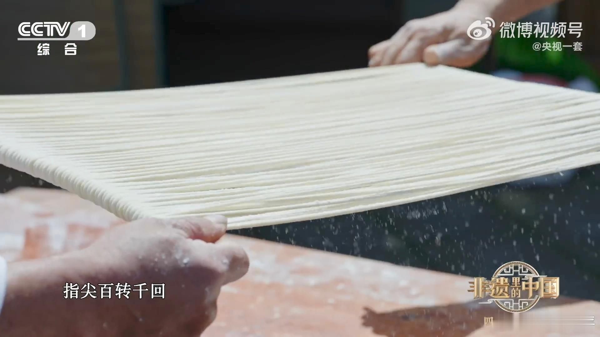 非遗里的中国四川德阳篇 跟着镜头走进德阳，仿佛穿越了千年时光。古蜀文明的厚重与市