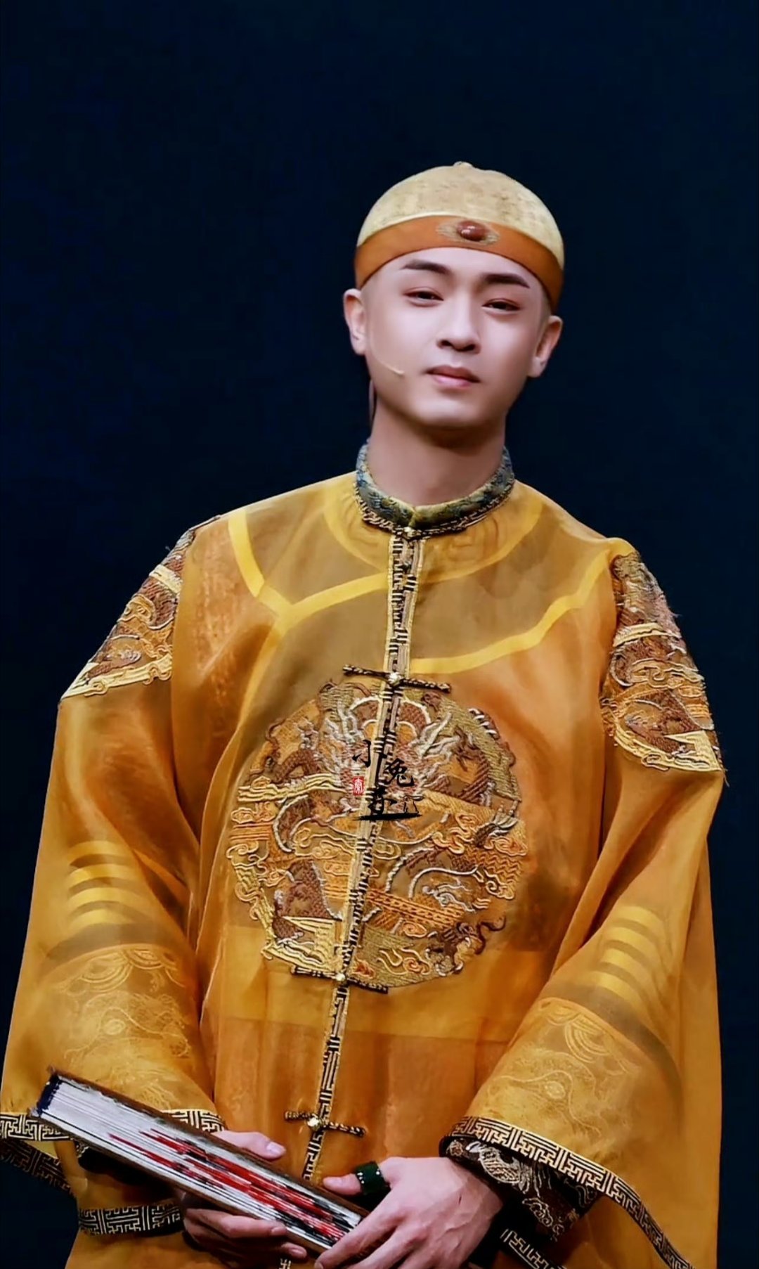 秦霄贤 qxx秦霄贤德龄与慈禧 qxx秦霄贤卿卿误我 “世俗的枷锁永远囚禁不住我