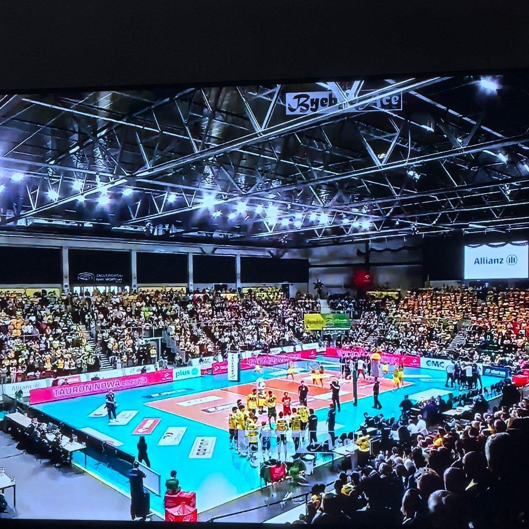 菜队给给力好伐，让鸡鸭泥，ZAKSA跟我们矿队一起回家休息吧～ 