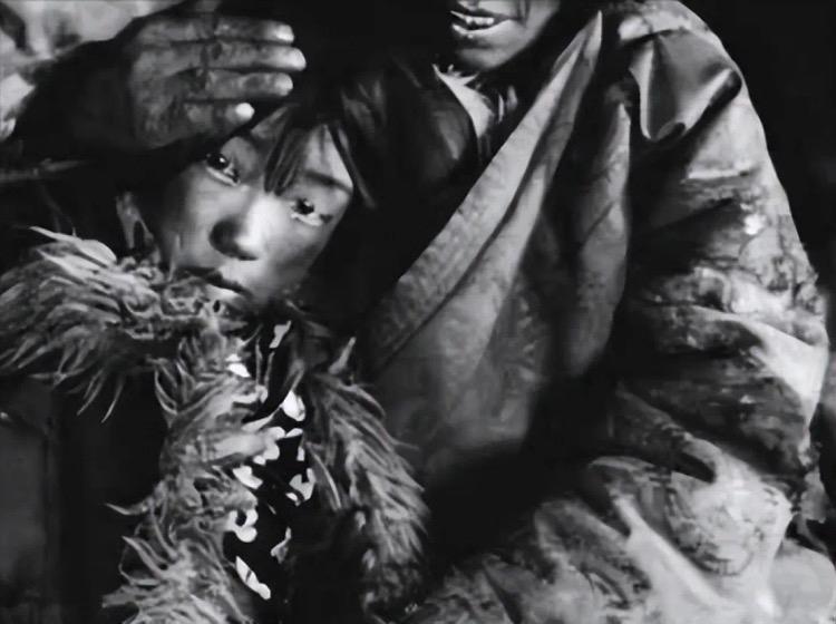 涂正坤妻子朱引梅，在涂正坤牺牲后，背着黄金乞讨10年，一直在寻找组织，最终1斤2