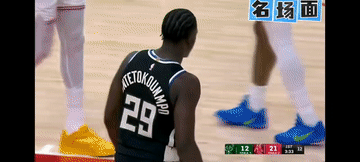 VS 火箭 
“我走了，我哥我弟咋整？”[灵光一闪]原来字母哥不走的心结在这[呲