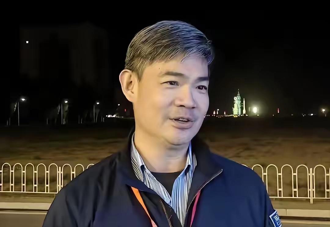 给连胜武点赞   比连胜文强多了

这几天台湾政坛乱象不断，不少人都纠结在内部矛