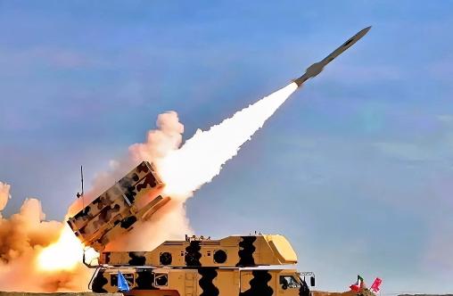 重磅！战争规模扩大，伊朗对沙特石油基础发动打击。刚刚，伊朗被曝袭击了日加工约55