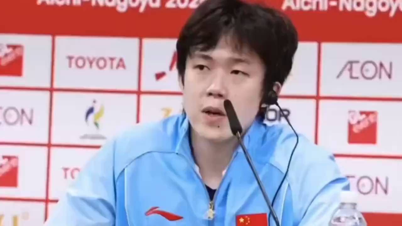 王楚钦谈亚运会获三枚银牌：这是我最后一届，很遗憾团体赛没做好