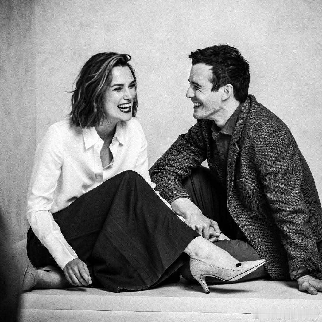 Keira Knightley凯拉奈特莉和Luke Thompson为舞台剧《窃