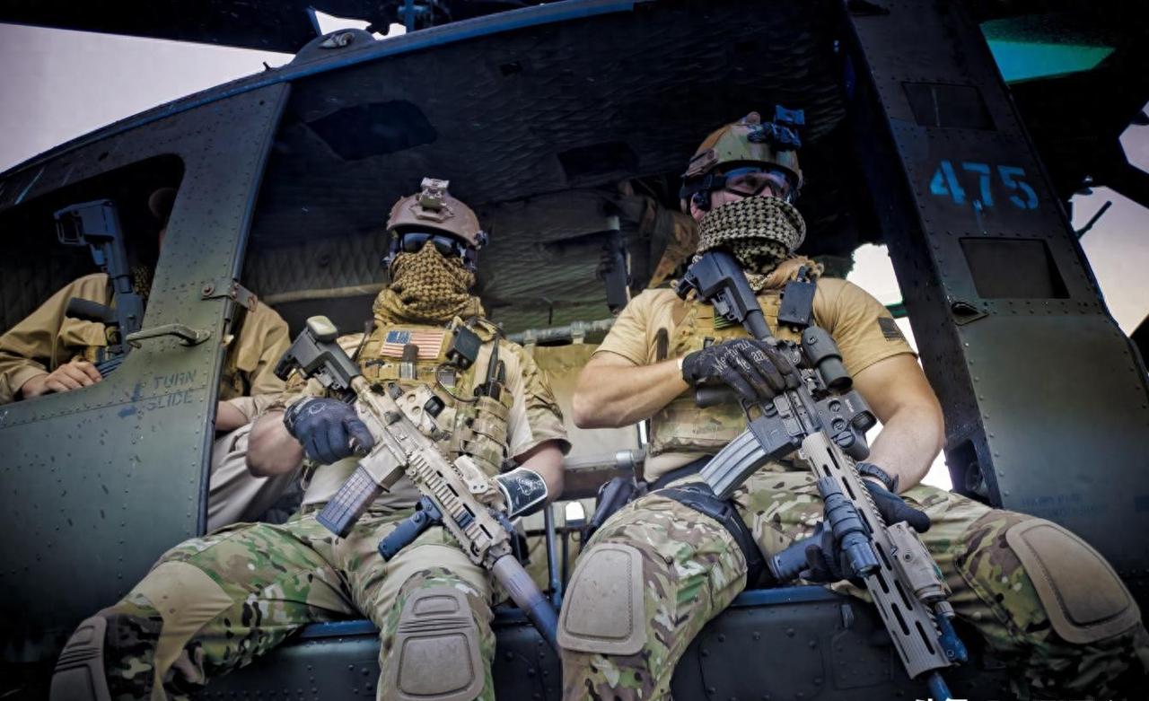 马杜罗夫妇被抓始末，重重疑云待解，三角洲部队出动了，在委内瑞拉首都，目标是抓捕马