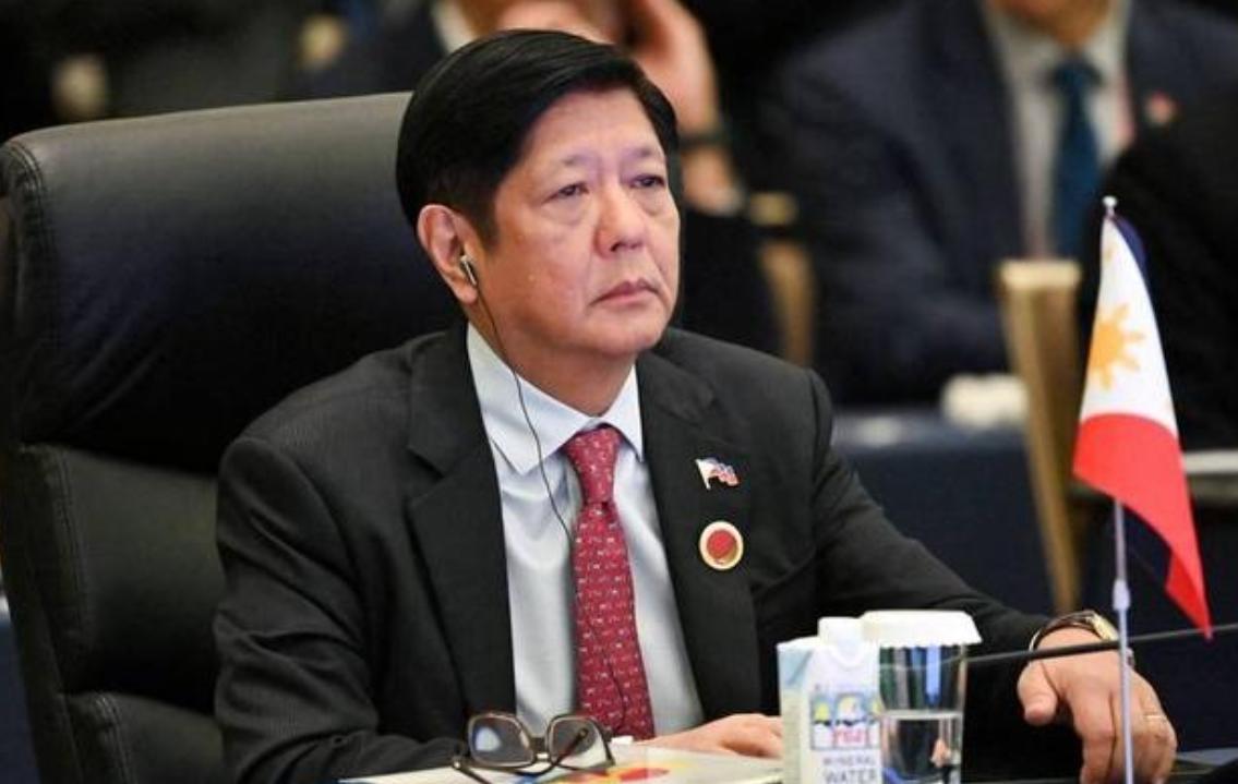 马科斯远赴加拿大“四处求援”，看似风光，背后藏着多大一盘“死局”？

时隔十一年
