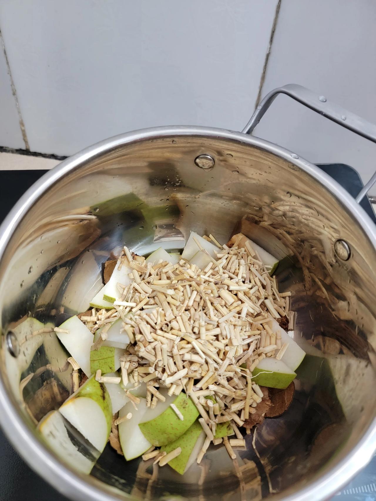 娃跟我说，我们可以去摆摊了，我说你大声要喝才行，行吗？这水平[思考]怎么样？他说