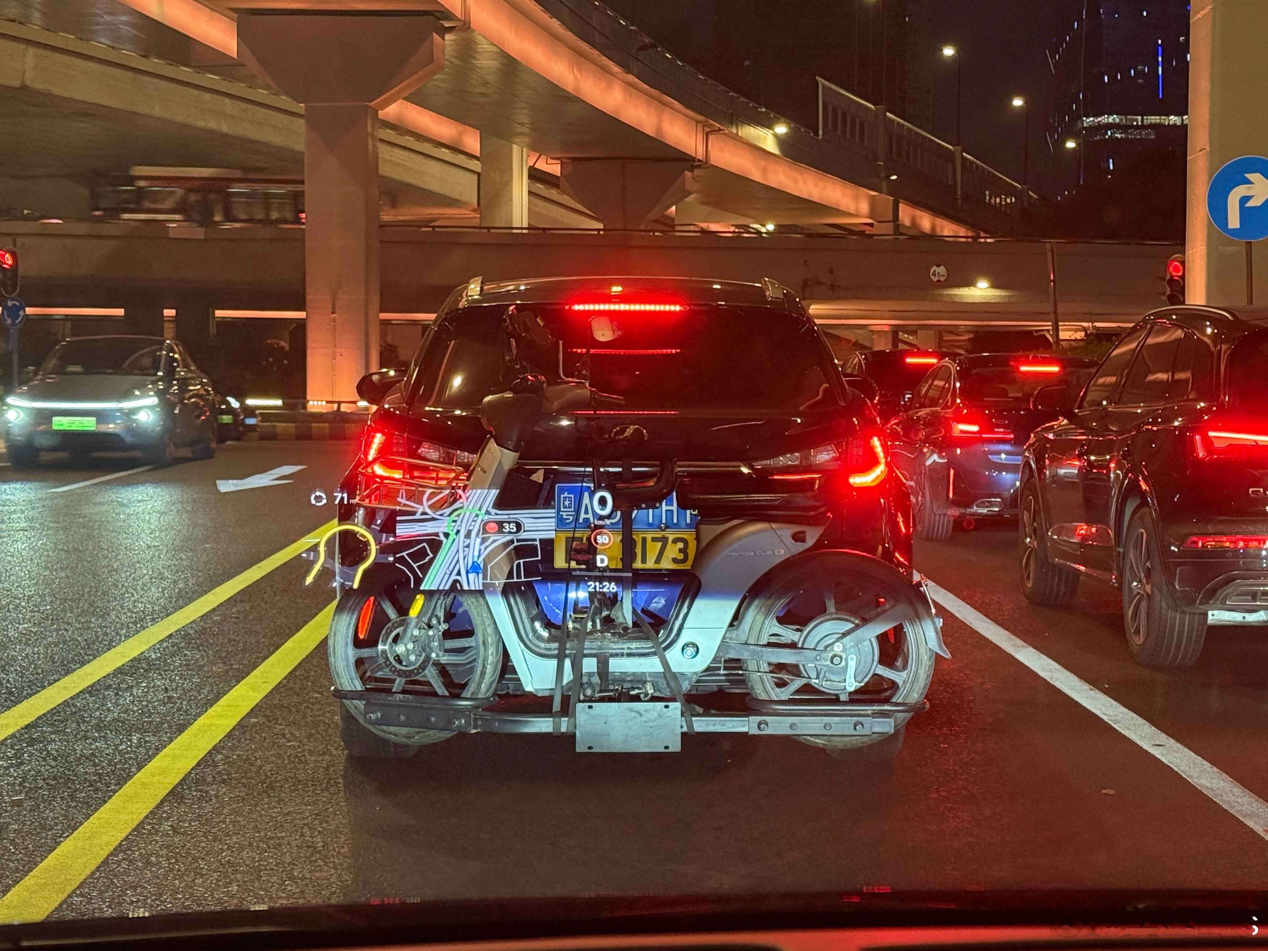 背着电鸡落香港？ 