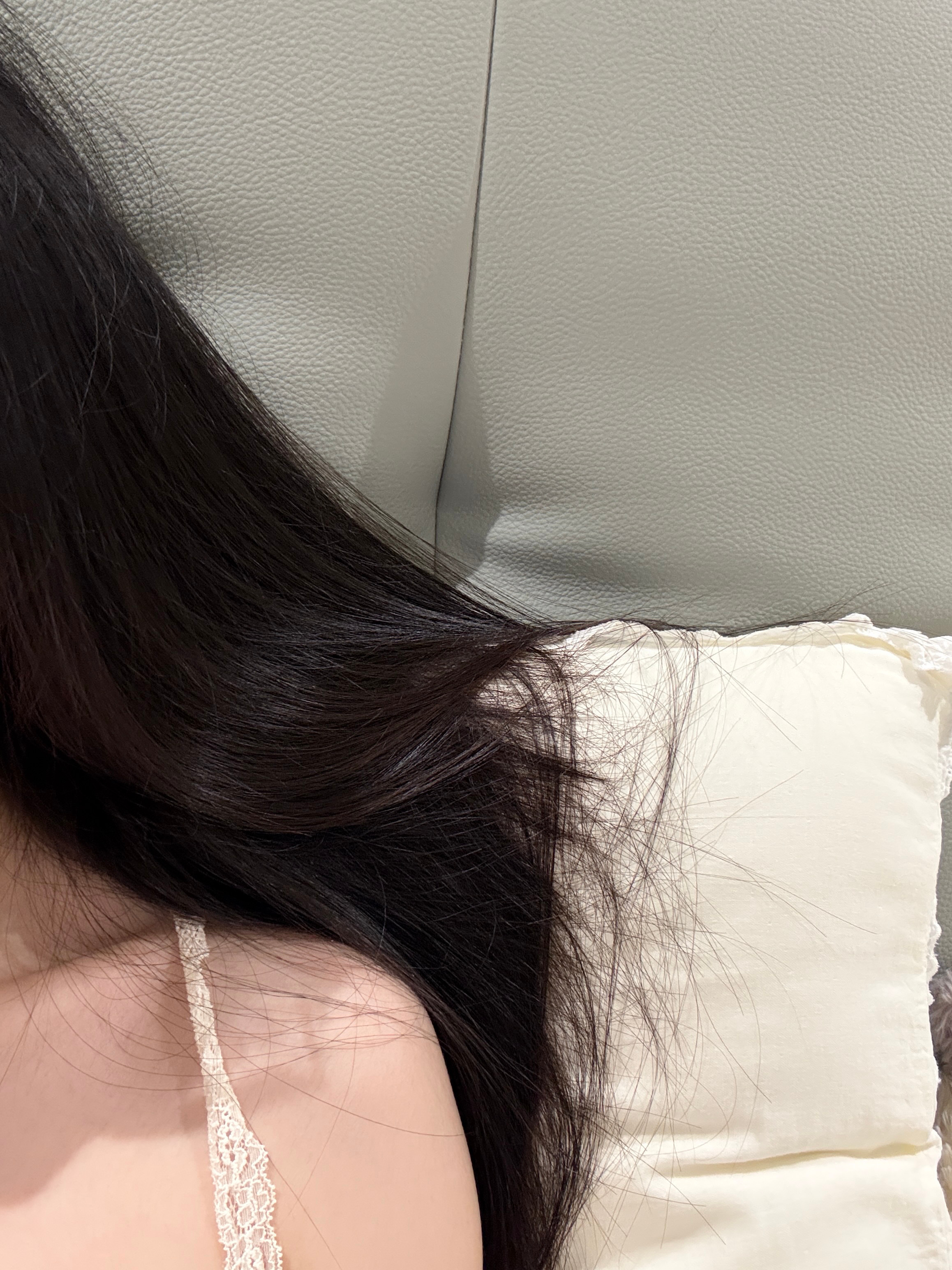 我们都被困在 这寂寞的夜晚. ​​​