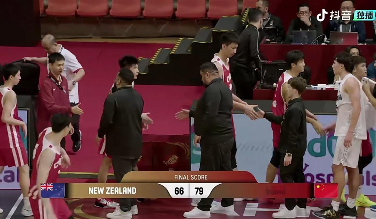 U18男篮亚洲杯半决赛，
中国U18男篮79-66新西兰U18男篮，
打进了本次