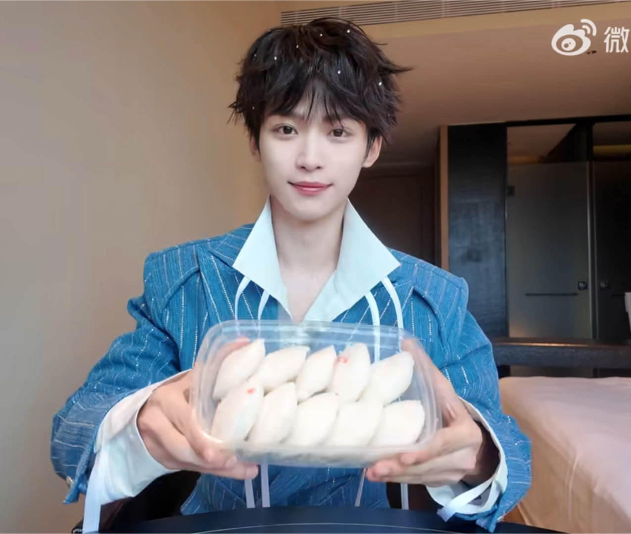 梓渝梓渝泸州美食vlog 梓渝要多吃好吃的