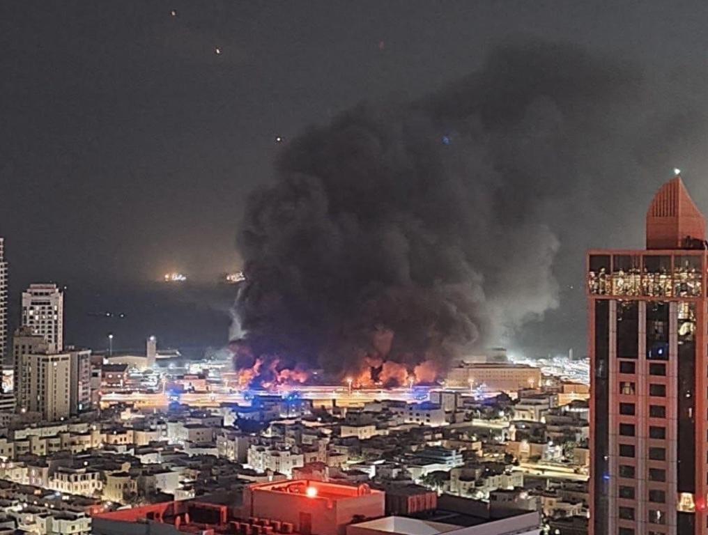 最近伊朗和美国、以色列打得正凶，整个中东都不得安宁。在这场仗里，美国、以色列、伊