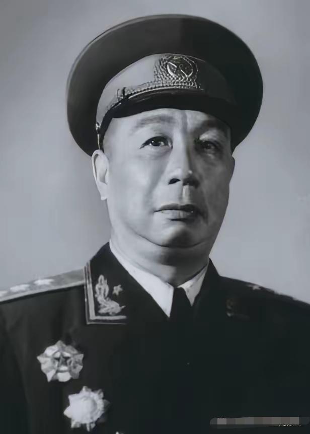 1980 年，开国上将陈士榘与妻子范淑琴经法院调解，正式离婚。两人养育了六个子女