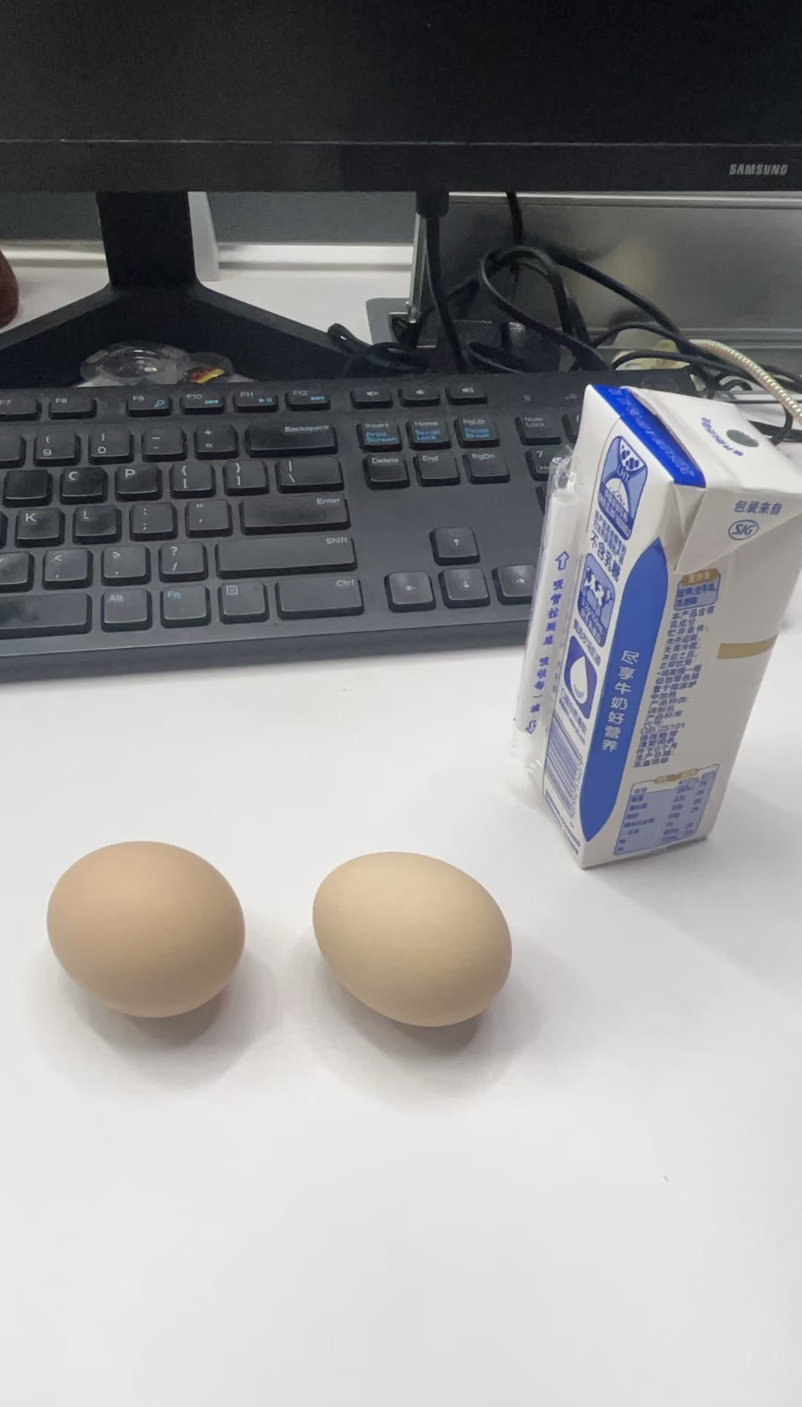 上班可以带瓶牛奶一瓶牛奶两个鸡蛋开启和参考文献battle的一天，主打一个坚持！