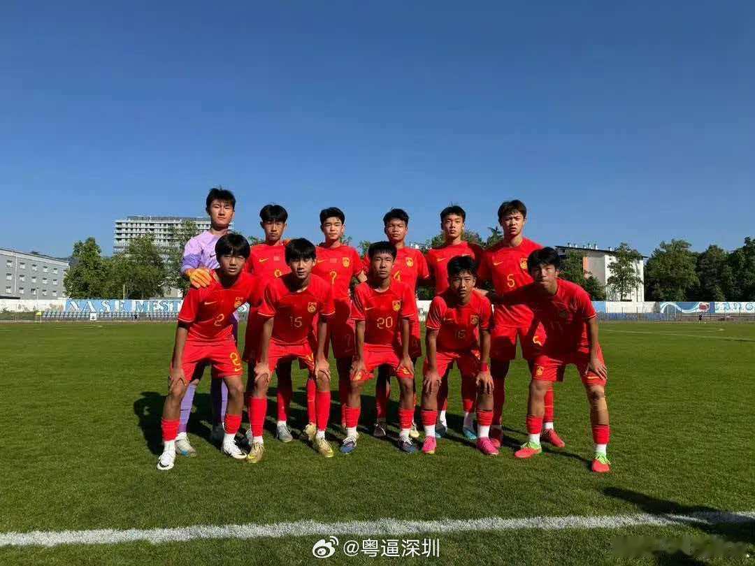 U15国足2比0赢了意大利U15队在意大利国家之杯足球赛第二场比赛中，U15国足