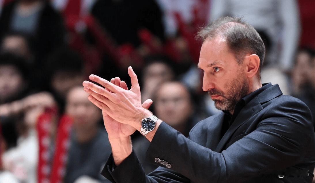 这教练不错！浙江队主教练法莱卡斯谈被绝杀：

“这就是篮球，这就是比赛。”

“