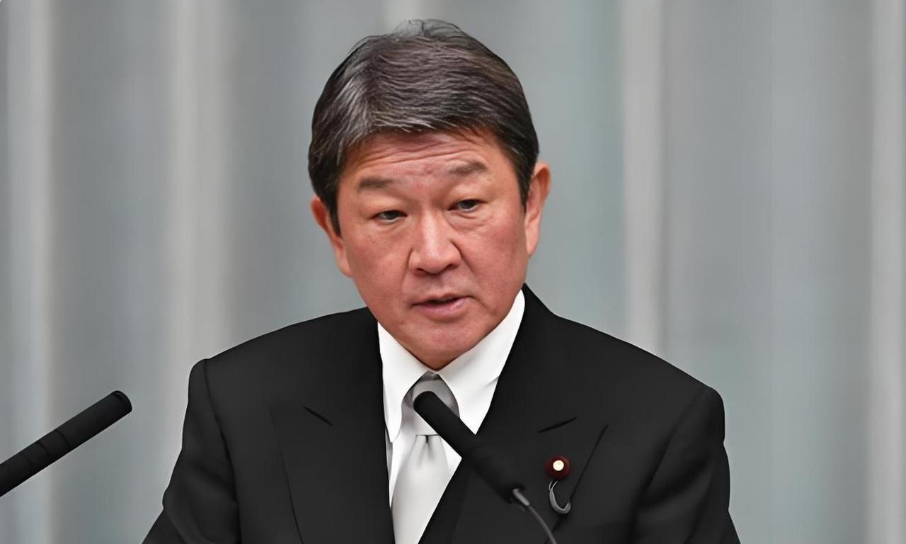 日本警告中国，要求中国必须接受南海仲裁结果！7月12日，日本外相要中国必须接受南