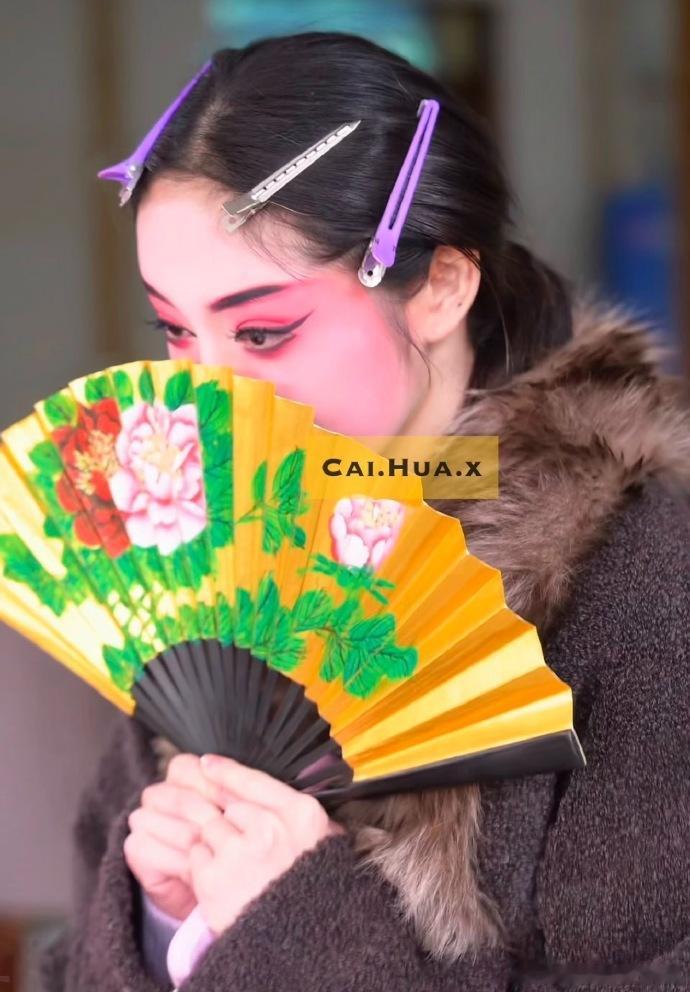 周洁琼玉簟秋兰卿戏曲妆周洁琼戏曲扮相 周洁琼戏曲扮相有，是周洁琼玉簟秋兰卿戏曲妆