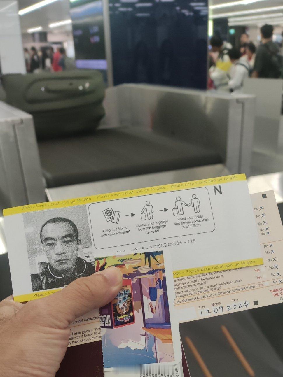 澳大利亚入境直接上自助机很快，完全不需要去人工那边排队。#悉尼马拉松##跑步[超