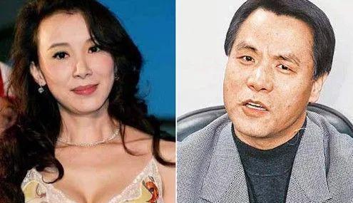 1998年，“台湾第一美女”萧蔷被老板看中，对方开出50万买她的初夜，可萧蔷不以