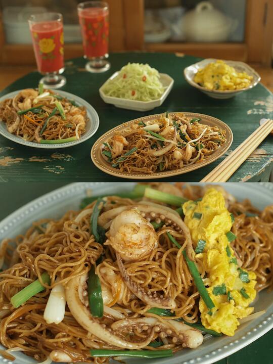 鲜香料足的沙茶酱海鲜炒面。