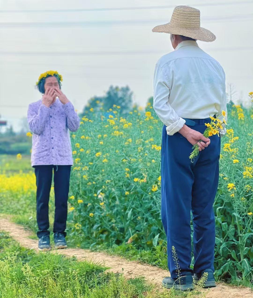 一句醍醐灌顶的话：
“人最大的报应，
就是婚姻。

没有人，
因为单身而死，
却