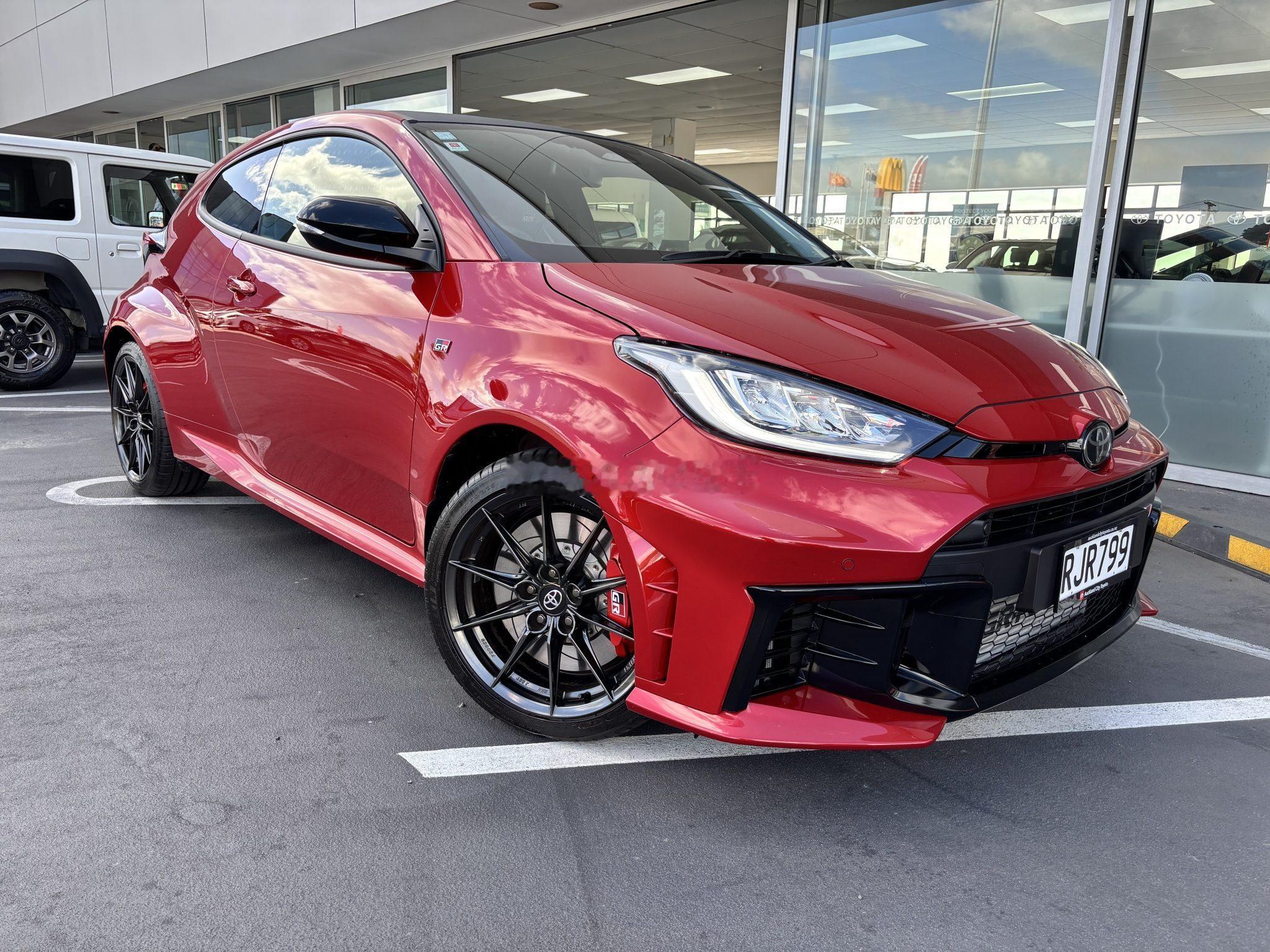 雅力士GR版，这是今年在新西兰上的牌，跑了两千多公里，三缸+四驱+手动挡，此车要