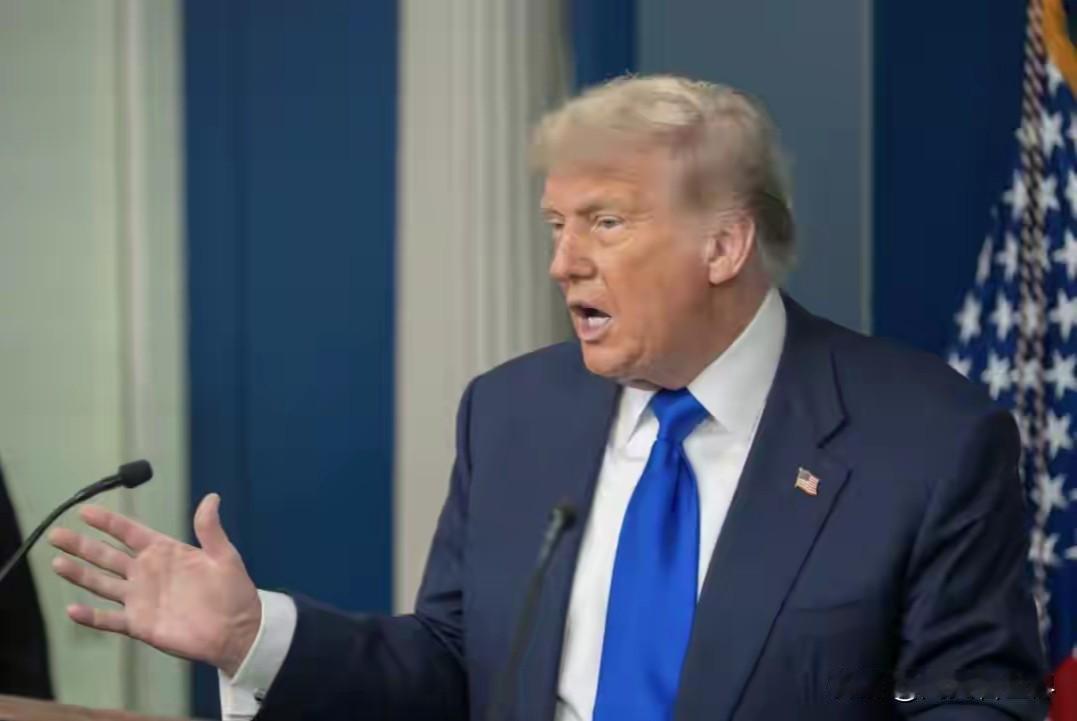 没有付出哪来的话语权？特朗普承认俄乌问题“一团糟”
当地时间12月2日，特朗普在