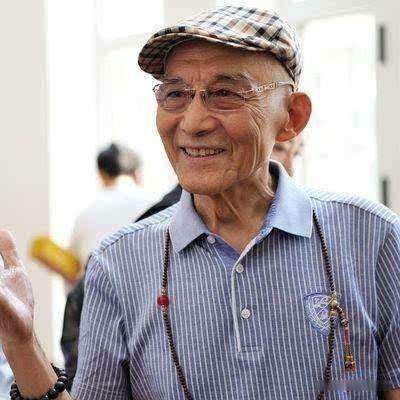 游某昌，一个戏子，93岁去世，动静比科学家、军人、政治人物都大。
首先，他就是一