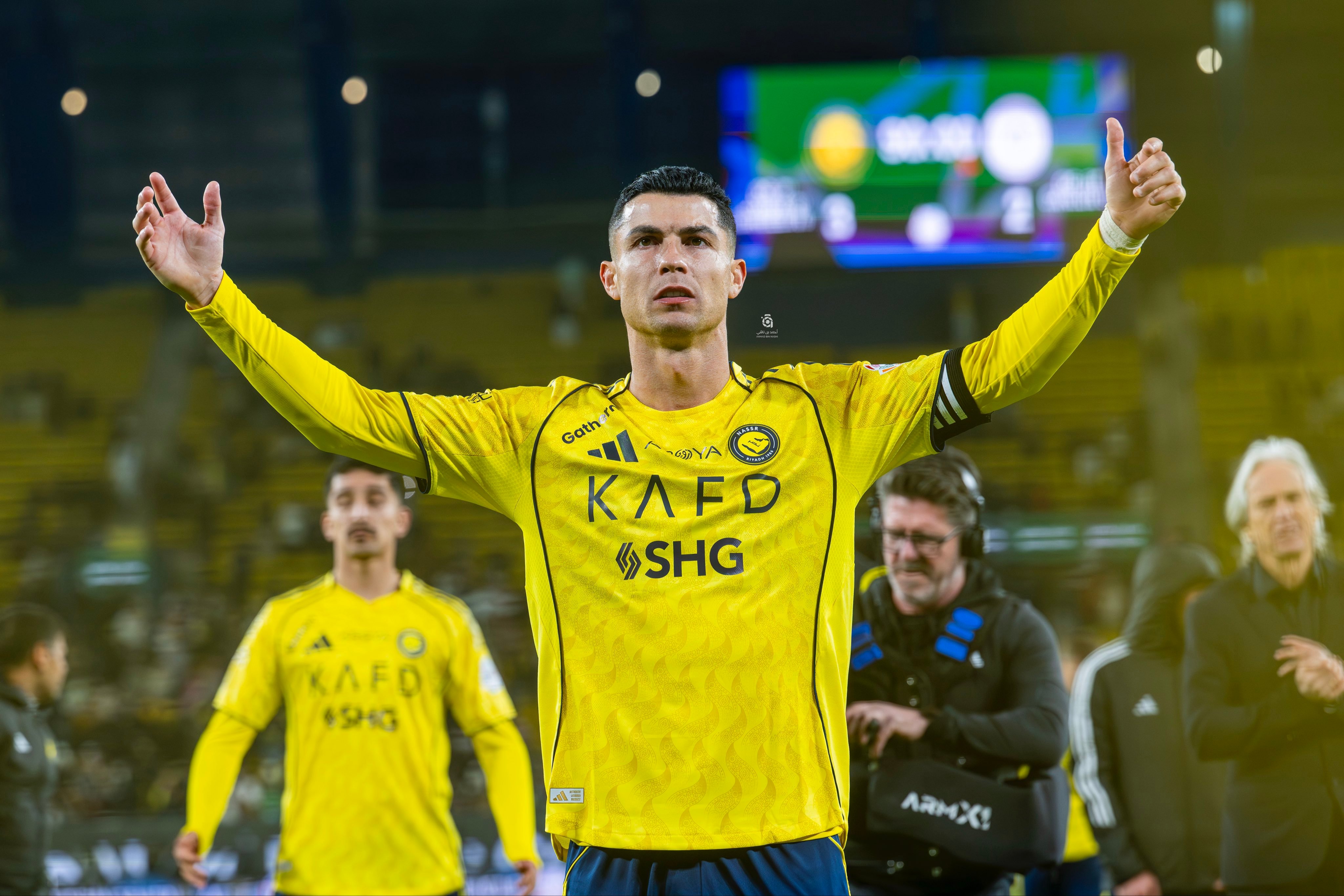 C罗和c罗一起siu到最后C罗生涯860胜 🚨860胜！C罗成为足坛历史首位8