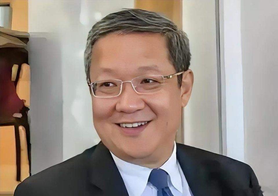 台湾名嘴介文汲给予韩国瑜窜美高度评价，称“取得了重大‘外交’突破”，而黄介正甚至
