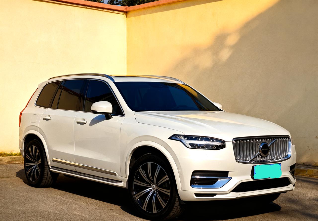 今天找到了一张沃尔沃xc90比较高超的照片拍摄技巧。发上来给网友朋友们分享一下。