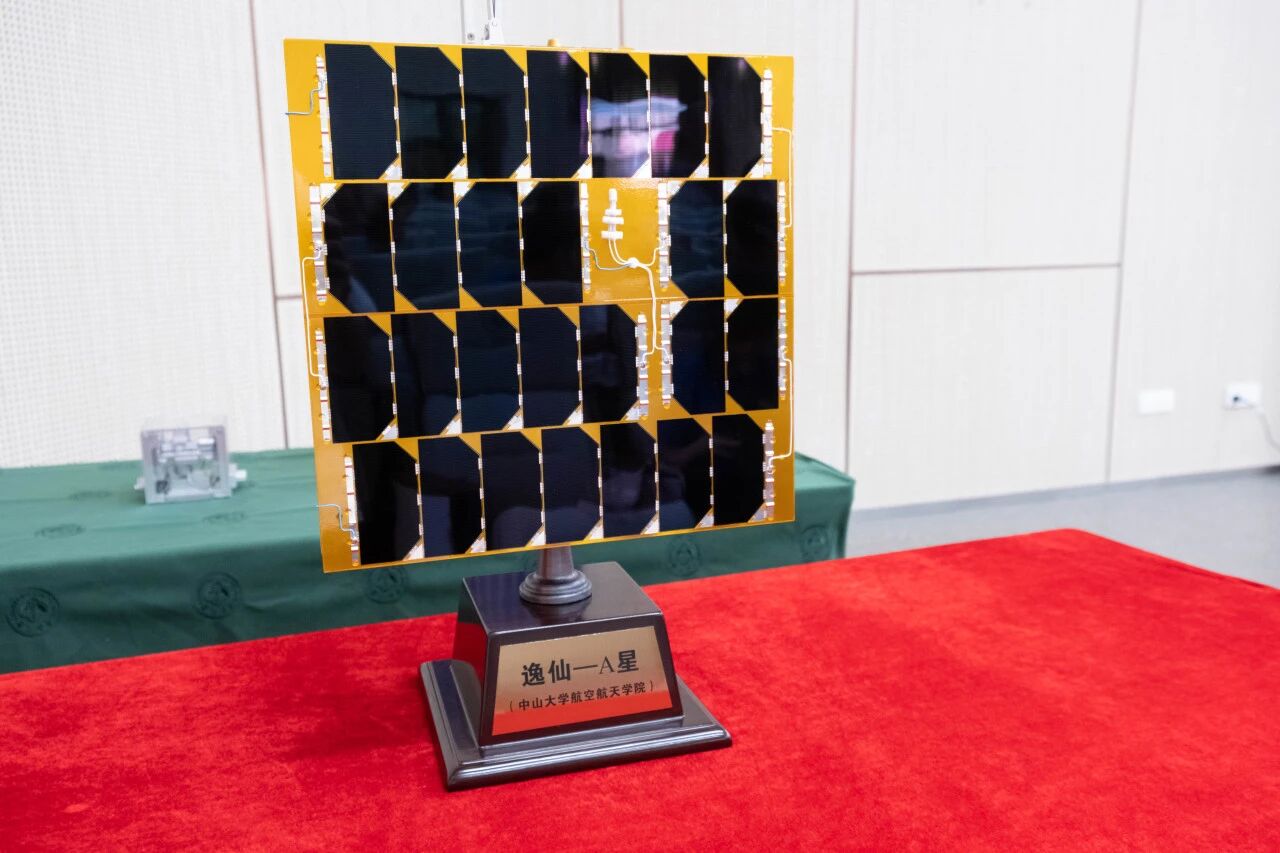 中山大学“90后”学生带队自研立方星发射成功