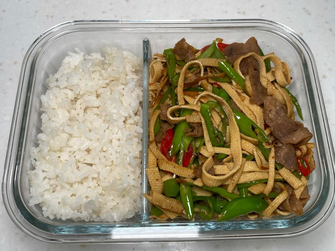 在这个快节奏的社会里，似乎“带饭”成了一种“标签”。尤其是对于男性来说，很多人一