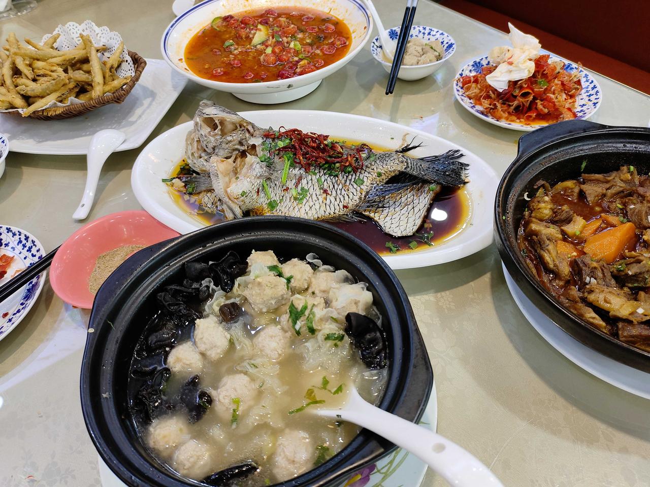 人生下半场，最高级的养生是啥？其实……
人到中年才慢慢醒悟，那些昂贵的补品、繁杂