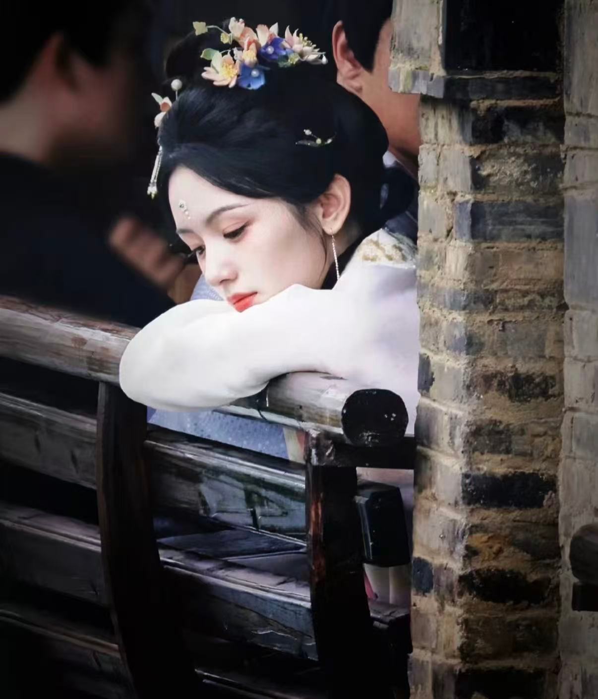 许凯周也一瓯春官宣 谁懂！《一瓯春》官宣海报质感绝了！许凯的权臣气场，周也的庶女