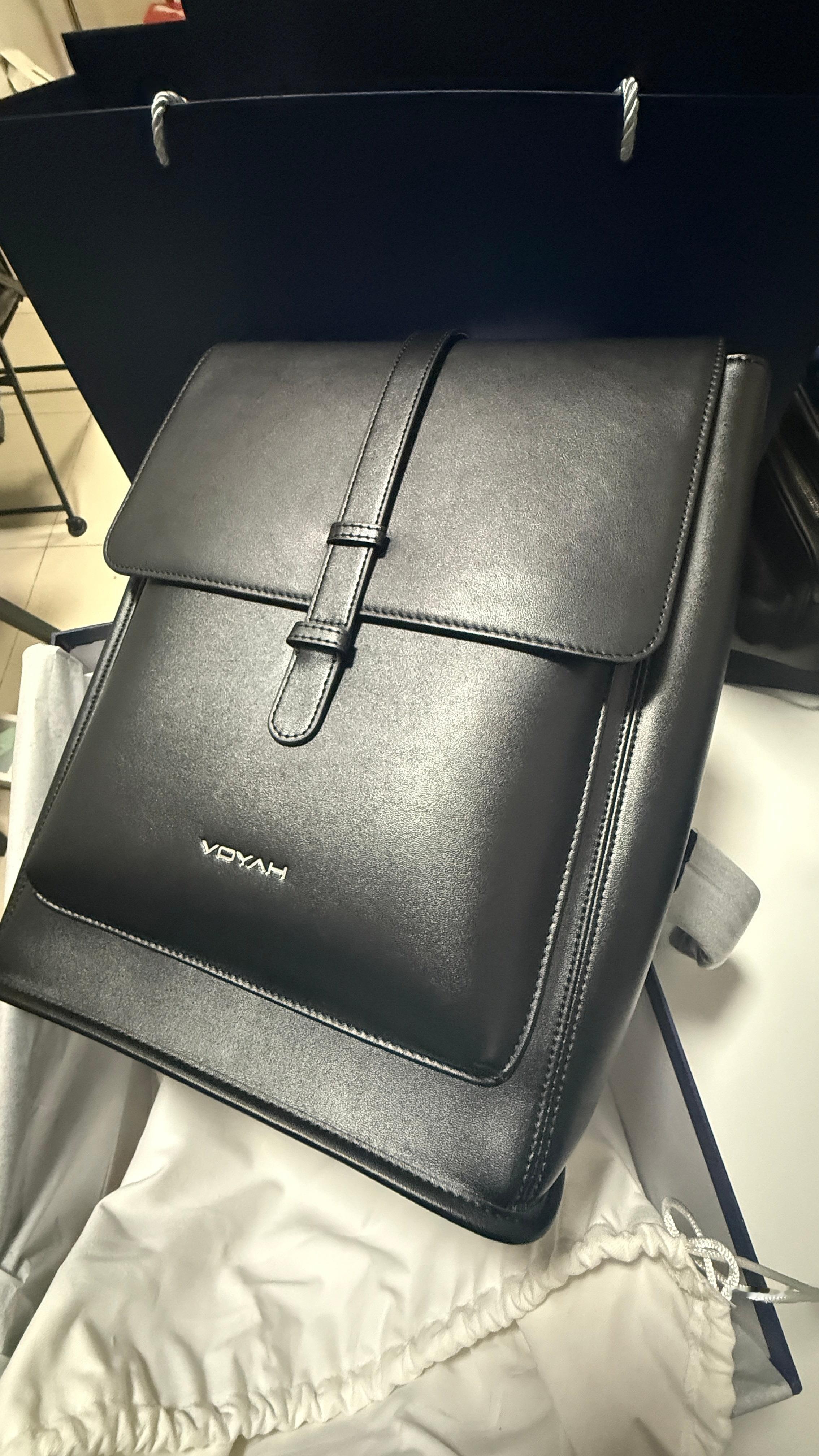 岚图双肩背包 互动满50抽了它 很不错的背包 