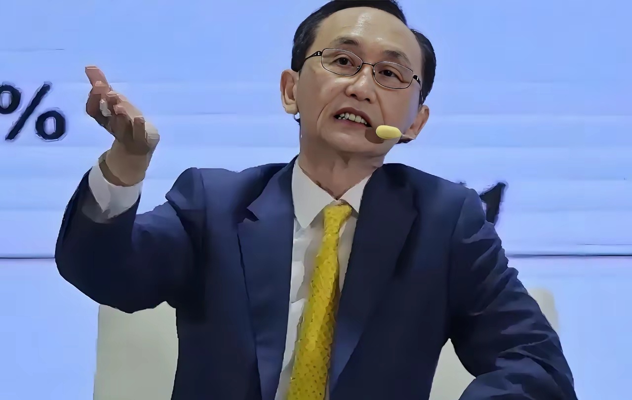 电子报董事长吴子嘉说：我告诉你啊，如果打仗，我第一个就落跑，我一定落跑掉。 
