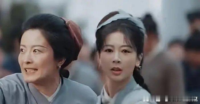 天……她的脸是怎么了？ 