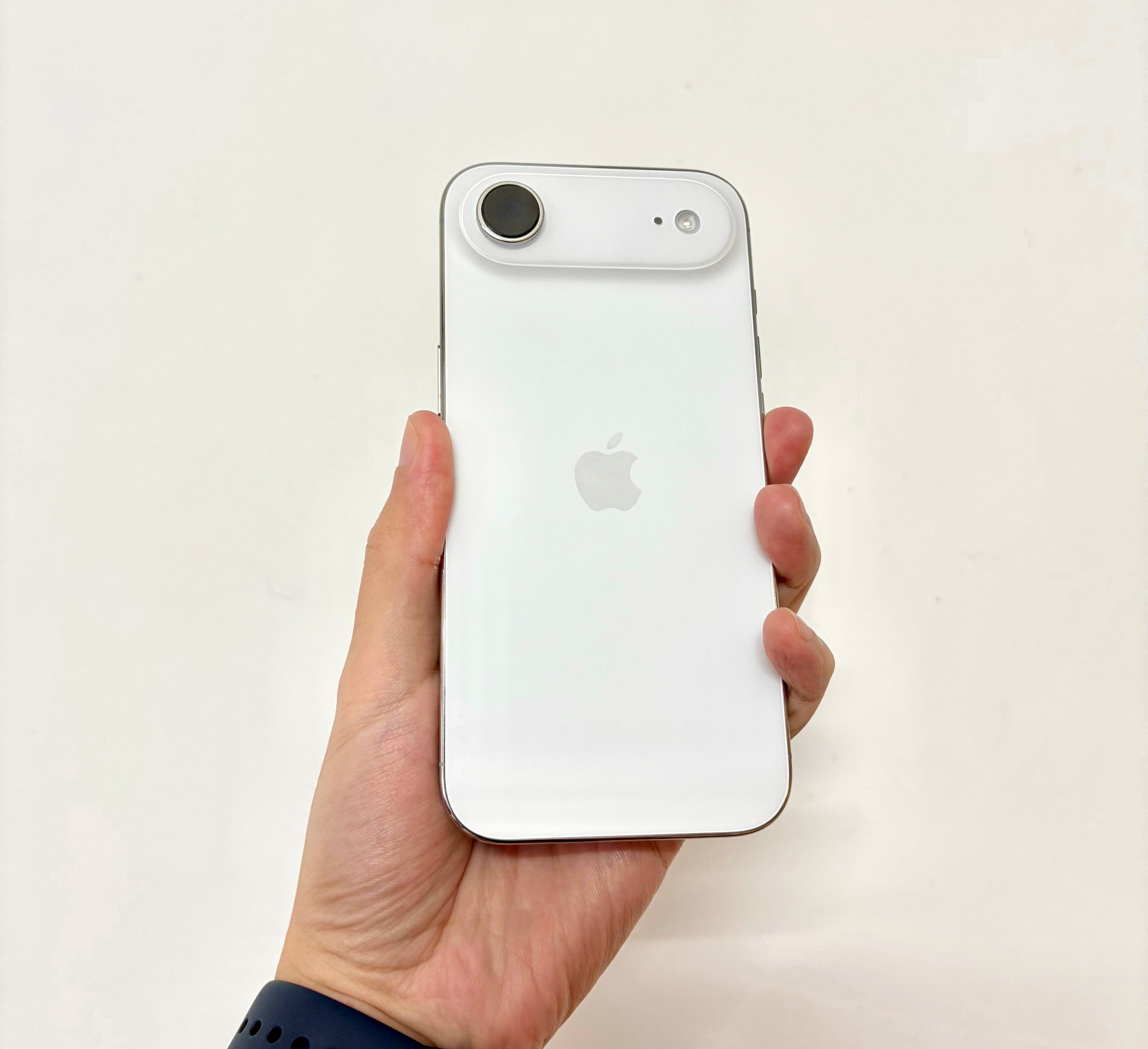 夏天到了，就现在这气温，各位iPhone的发热情况都还好吗？