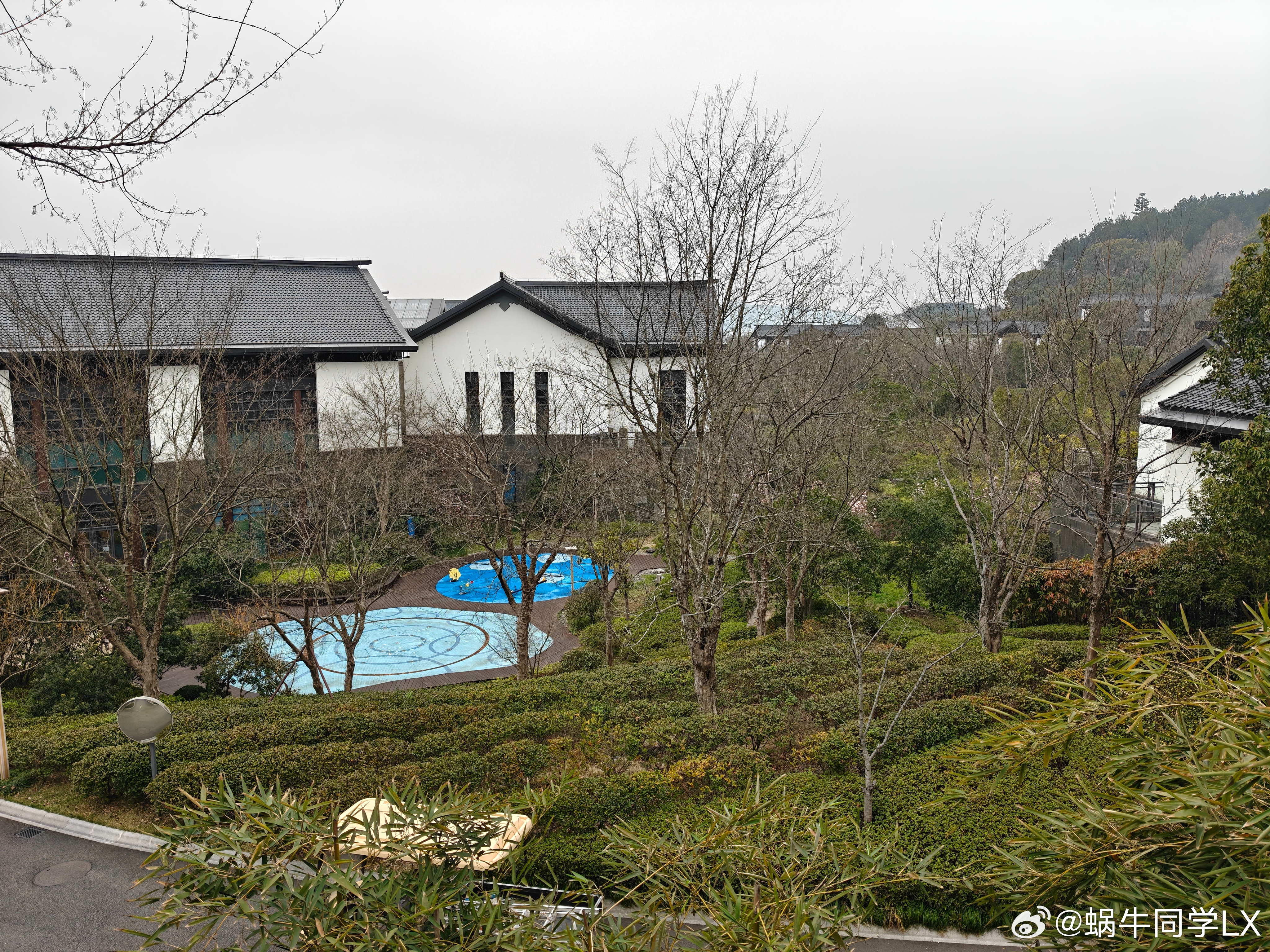 早安，各位！第二次到宁波，试驾这个月广汽丰田刚开启预售的铂智7。已进入阴雨季节，