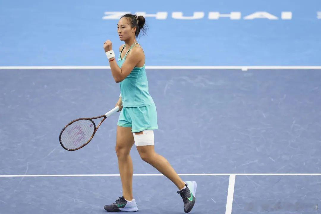 #郑钦文vs拉希莫娃#  今晚Queen Wen 中网首秀对阵拉希莫娃，希望现场