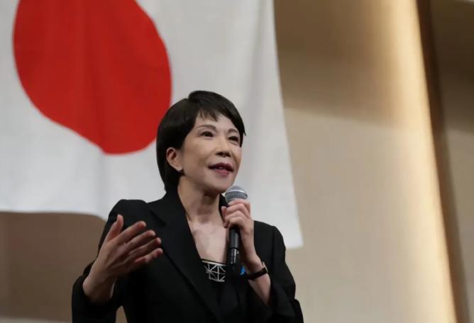 日本的天终于塌了

实际上，日本自己大概也没料到，仅仅因为一番错误的言论，竟然会