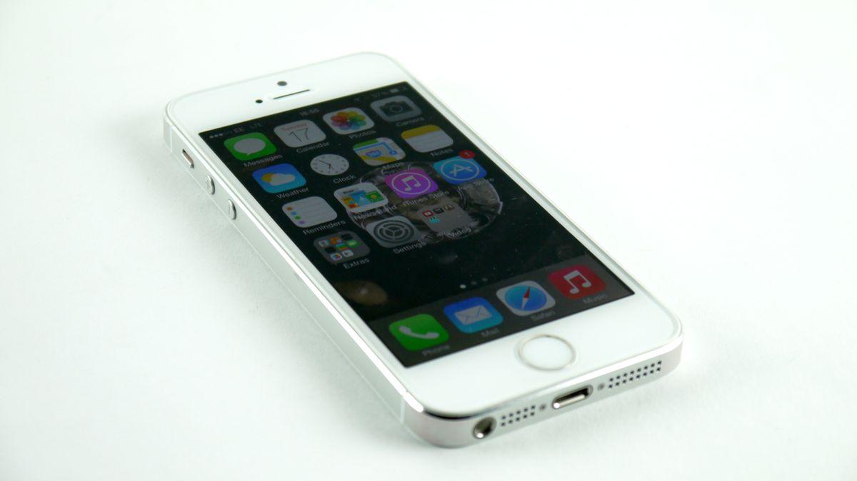 #iPhone5S真就是CCD平替#虽然很多网友喜欢CCD相机的那种朦胧美感，还